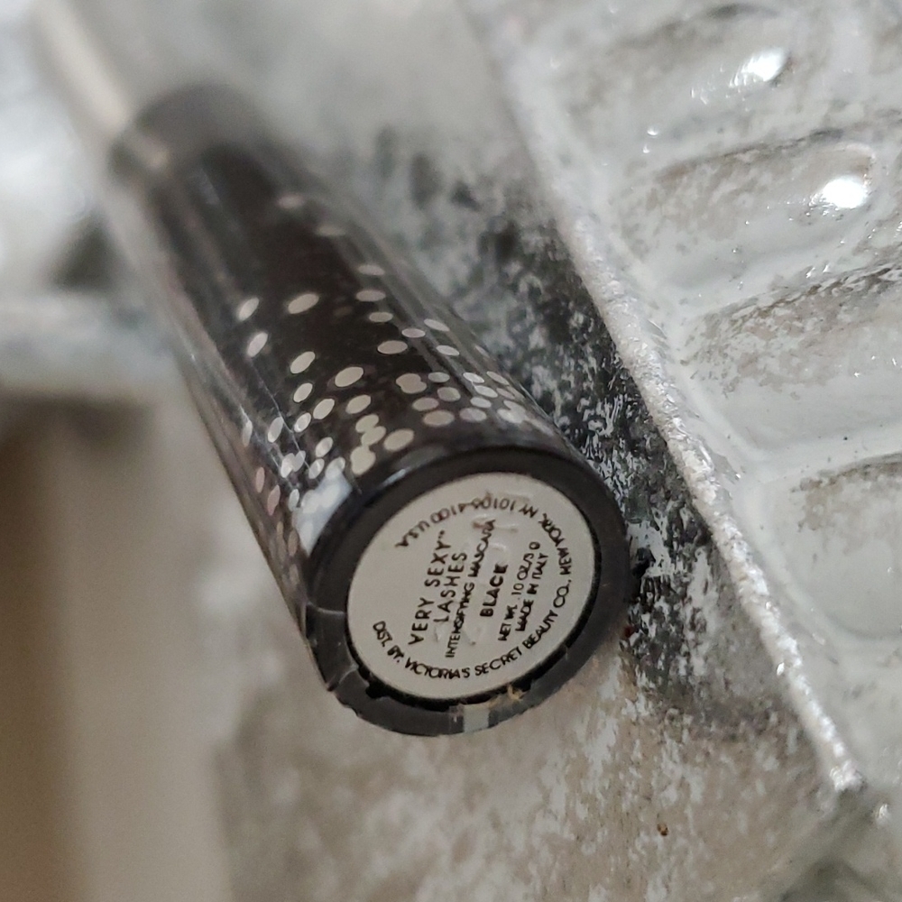 💋 VICTORIA'S SECRET VERY SEXY LASHES MASCARA 💋 - Picture 5 of 5